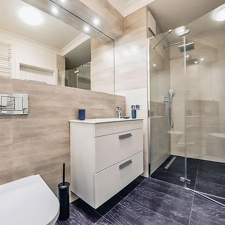 Aura, Sun & Snow 아파트