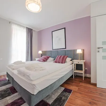 Sun & Snow Aura Apartment *