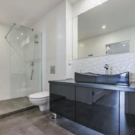 아파트 Aura, Sun & Snow *