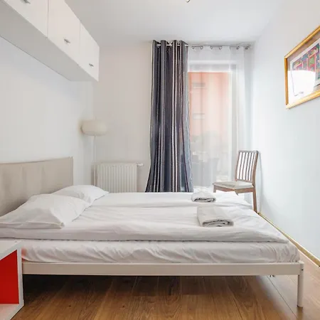 Sun & Snow Aura Apartment *