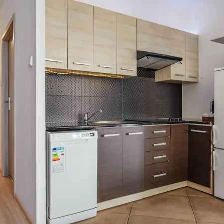 Sun & Snow Aura Apartment *