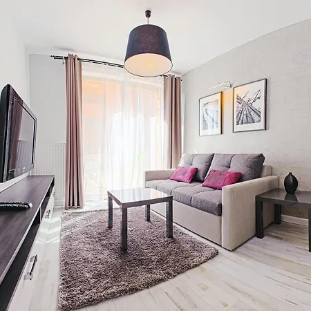 Sun & Snow Aura Apartment *