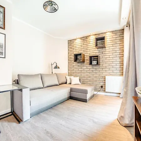 아파트 Aura, Sun & Snow *