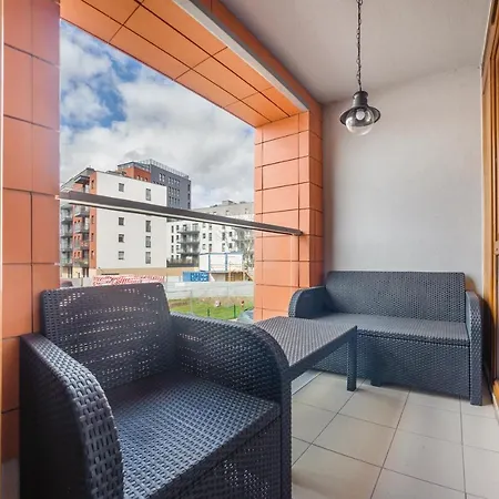 Sun & Snow Aura Apartment