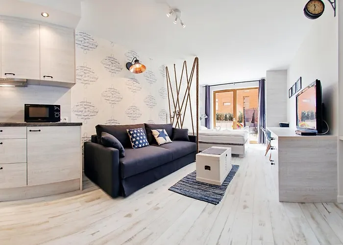 Aura, Sun & Snow Danzig