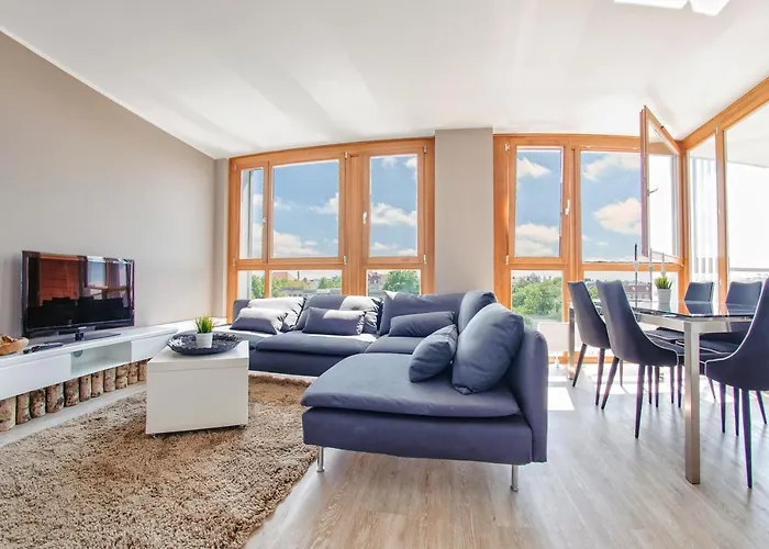 Aura, Sun & Snow Danzig