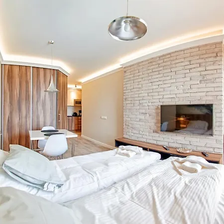 Aura, Sun & Snow * Gdansk