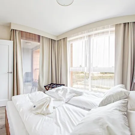 Sun & Snow Aura Apartment *